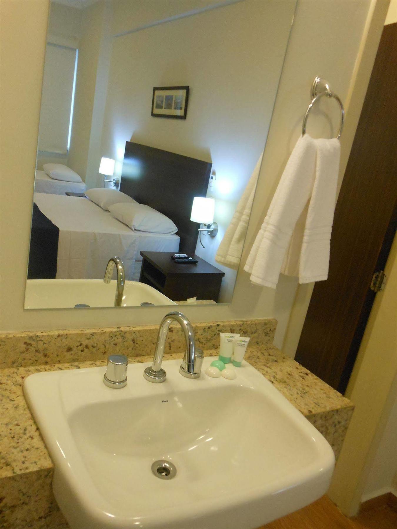 Oyo Ecosuites Hotel Manaus Eksteriør bilde