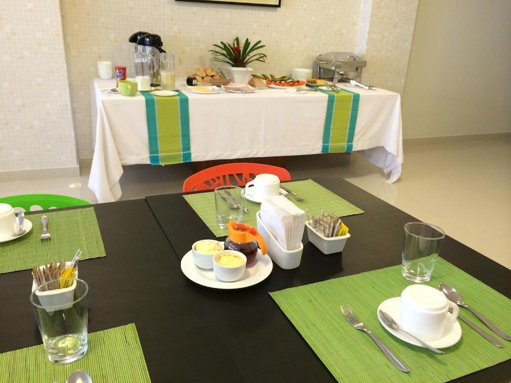 Oyo Ecosuites Hotel Manaus Eksteriør bilde